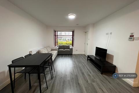 5 bedroom semi-detached house to rent, Egerton Road, Manchester, M14