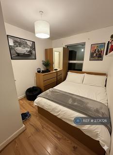 3 bedroom flat to rent, Devonshire Road, London, W4