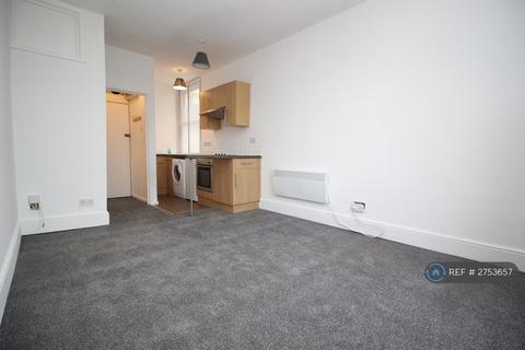 Studio to rent, Cambray Place, Cheltenham, GL50