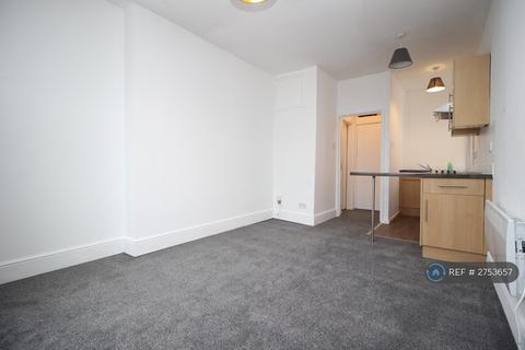 Studio to rent, Cambray Place, Cheltenham, GL50