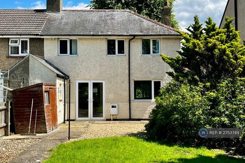 3 bedroom semi-detached house to rent, Rutland Road, Stamford, PE9