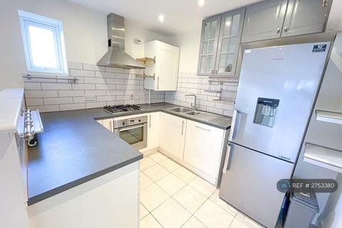 2 bedroom flat to rent, Victoria Embankment, Nottingham, NG2