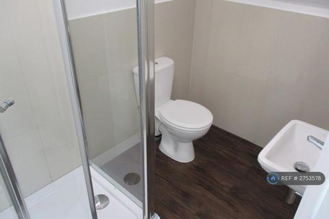 4 bedroom flat to rent, Armada Place, Bristol, BS1