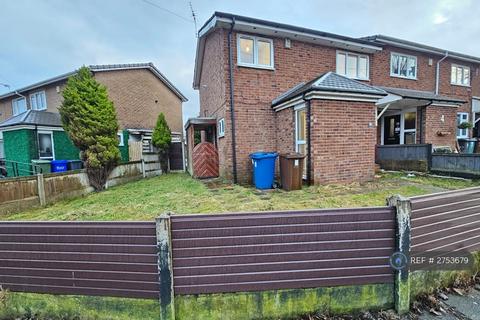 3 bedroom end of terrace house to rent, Winster Close, Whitefield, Manchester, M45