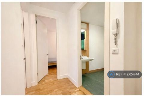 1 bedroom flat to rent, Old Kent Road, London, SE1