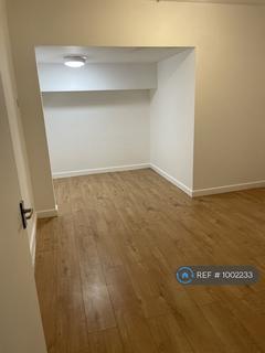2 bedroom flat to rent, Backway Road, Bicester, OX26
