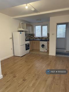 2 bedroom flat to rent, Backway Road, Bicester, OX26