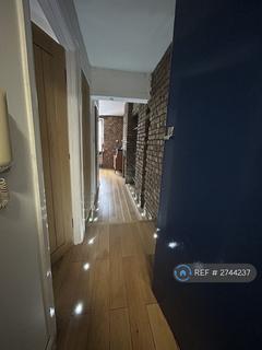 1 bedroom flat to rent, Arcadia Court, London, E1