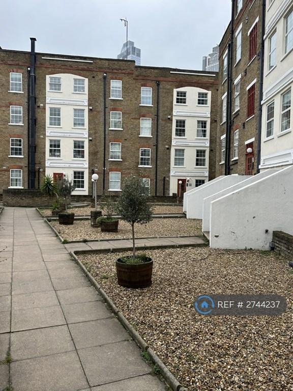 Shared Court Yard