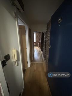 1 bedroom flat to rent, Arcadia Court, London, E1