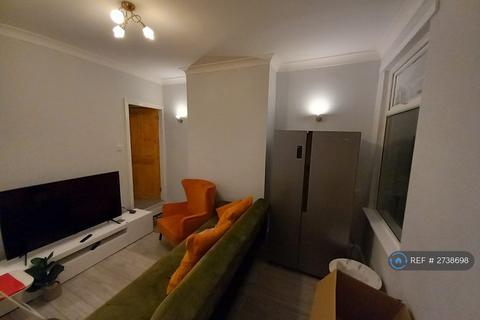 2 bedroom terraced house to rent, Gordon Street, Stoke-On-Trent, ST6