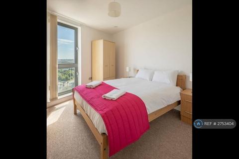 2 bedroom flat to rent, Cross Green Lane, Leeds, LS9