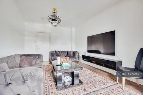 2 bedroom flat to rent, Cunningham Park, Harrow, HA1