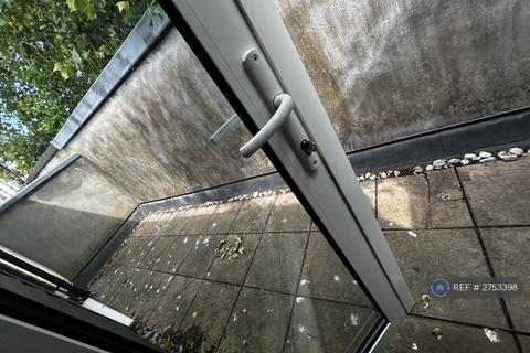 undefined, Bond Street, Bristol, BS1