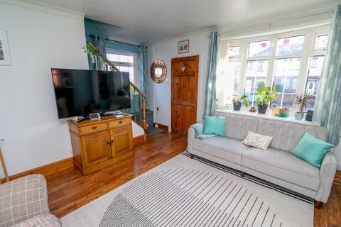 2 bedroom semi-detached house for sale, Heddon View, Blaydon