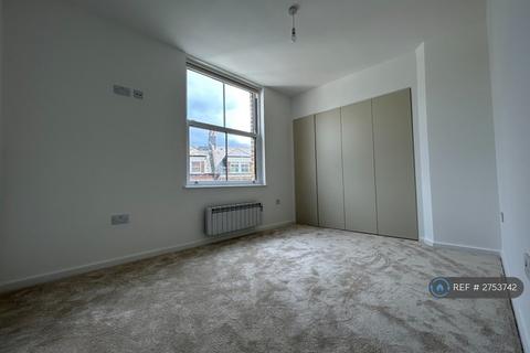 2 bedroom flat to rent, Princess Crescent, London, N4