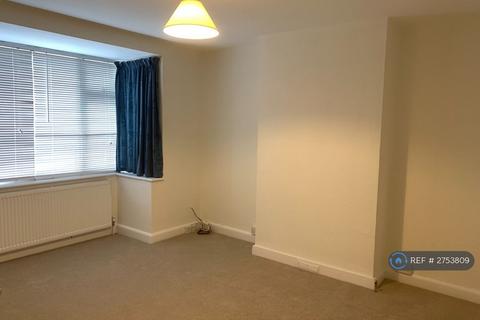 3 bedroom semi-detached house to rent, Cambridge Road, Great Shelford, Cambridge, CB22