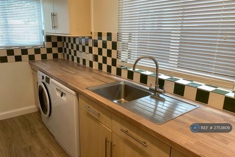 3 bedroom semi-detached house to rent, Cambridge Road, Great Shelford, Cambridge, CB22