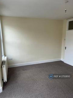 4 bedroom terraced house to rent, Richford Road, Stratford, E15