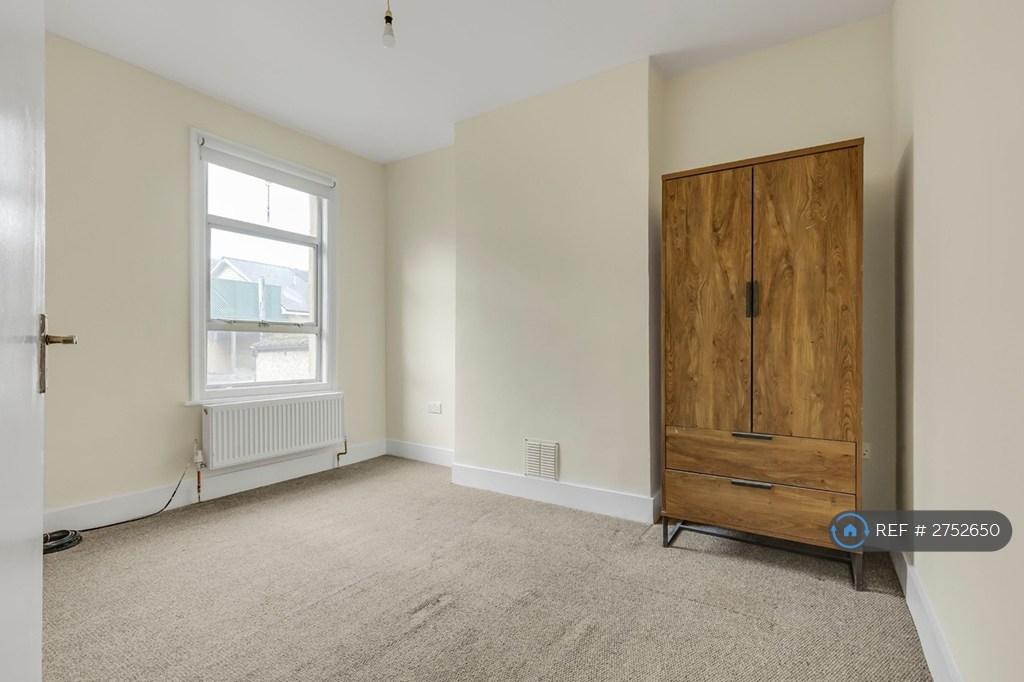 2nd Bedroom