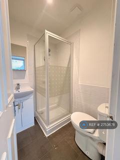 undefined, St Margarets Road, Twickenham, TW1