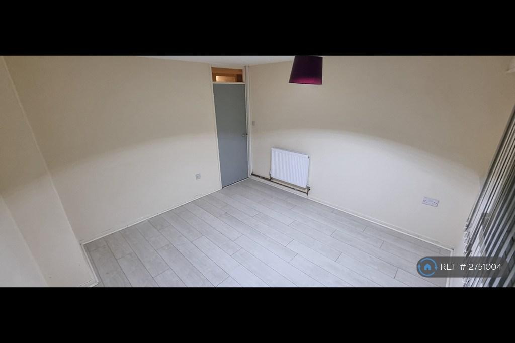 Spacious Room