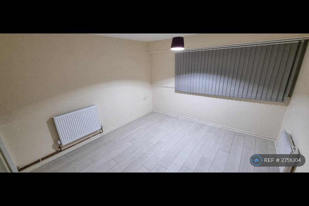 Spacious Room