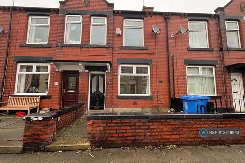 3 bedroom terraced house to rent, Woodstock Street, Rochdale, OL12