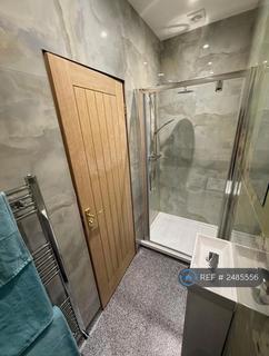 1 bedroom in a flat share to rent, Bolton Road, Darwen, BB3