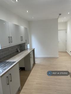 2 bedroom flat to rent, Upperton Road, Leicester, LE3