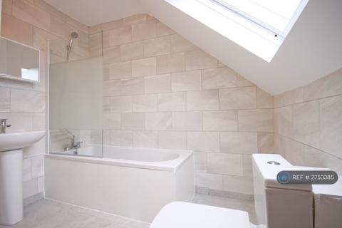 2 bedroom flat to rent, Mapperley, Nottingham, NG3
