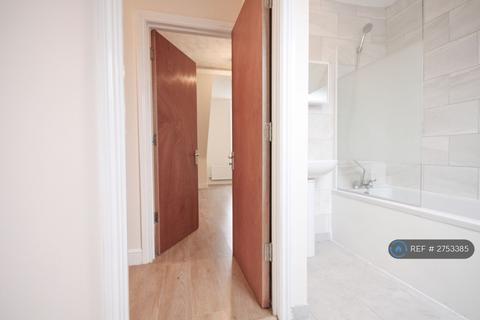 2 bedroom flat to rent, Mapperley, Nottingham, NG3