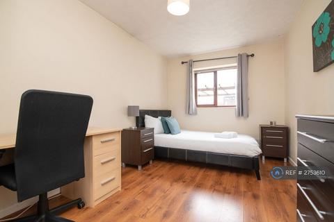 3 bedroom flat to rent, Kings Court, Birmingham, B1