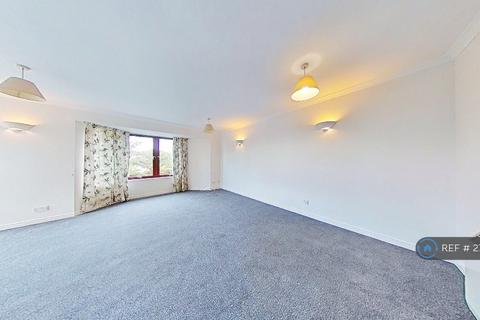 2 bedroom flat to rent, Abercorn Street, Dundee, DD4