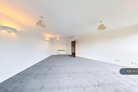 2 bedroom flat to rent, Abercorn Street, Dundee, DD4