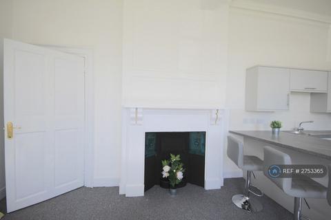 2 bedroom flat to rent, The Whitehouse, Cannock, WS11