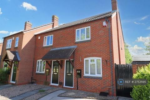 2 bedroom end of terrace house to rent, Glebelands Road, Leicester, LE4