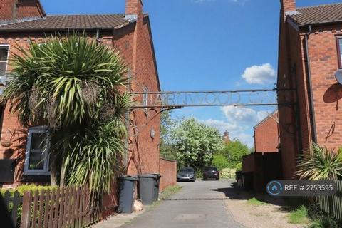 2 bedroom end of terrace house to rent, Glebelands Road, Leicester, LE4