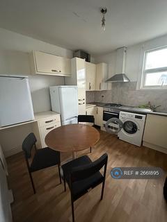 1 bedroom in a house share to rent, Barking Road, London, E6