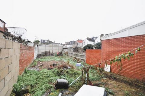 3 bedroom terraced house for sale, Elm Road, New Malden