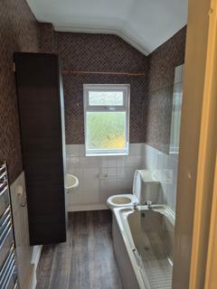 1 bedroom in a house share to rent, Tenby Road, Birmingham B13