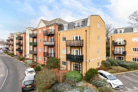 2 bedroom apartment for sale, Alderson Grove, Hersham, Walton-On-Thames