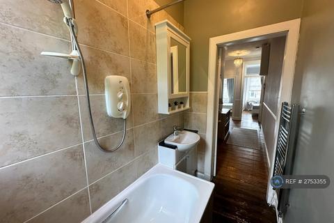 2 bedroom flat to rent, Roseburn Place, Edinburgh, EH12