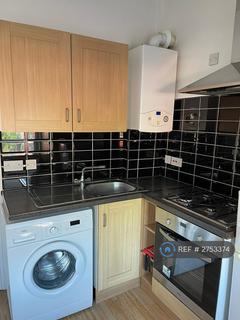 Studio to rent, Denmark Hill, London, SE5