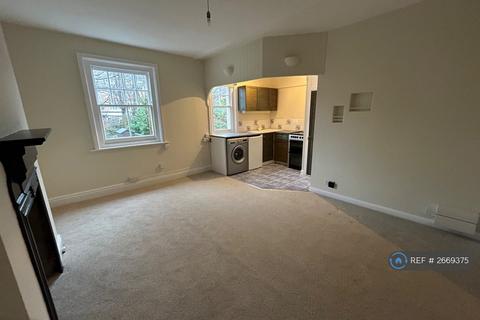 undefined, York Road, Guildford, GU1