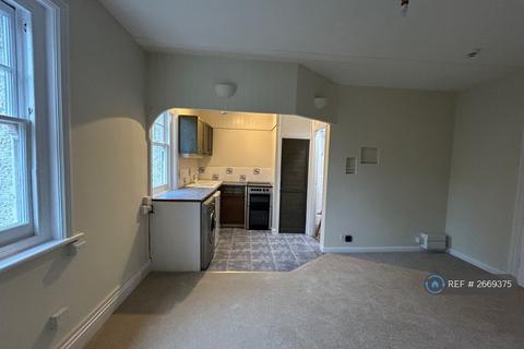 undefined, York Road, Guildford, GU1