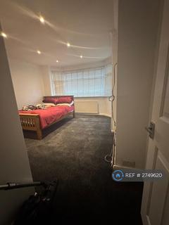 undefined, Kinross Avenue, Worcester Park, KT4