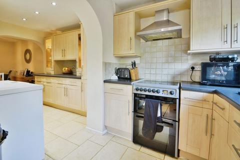 3 bedroom terraced house for sale, Fosse Close, Cirencester, Gloucestershire