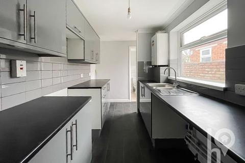 2 bedroom terraced house to rent, James Street, Sheerness ME12