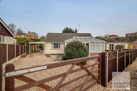 2 bedroom detached bungalow for sale - Three Acre Close, Norwich NR12